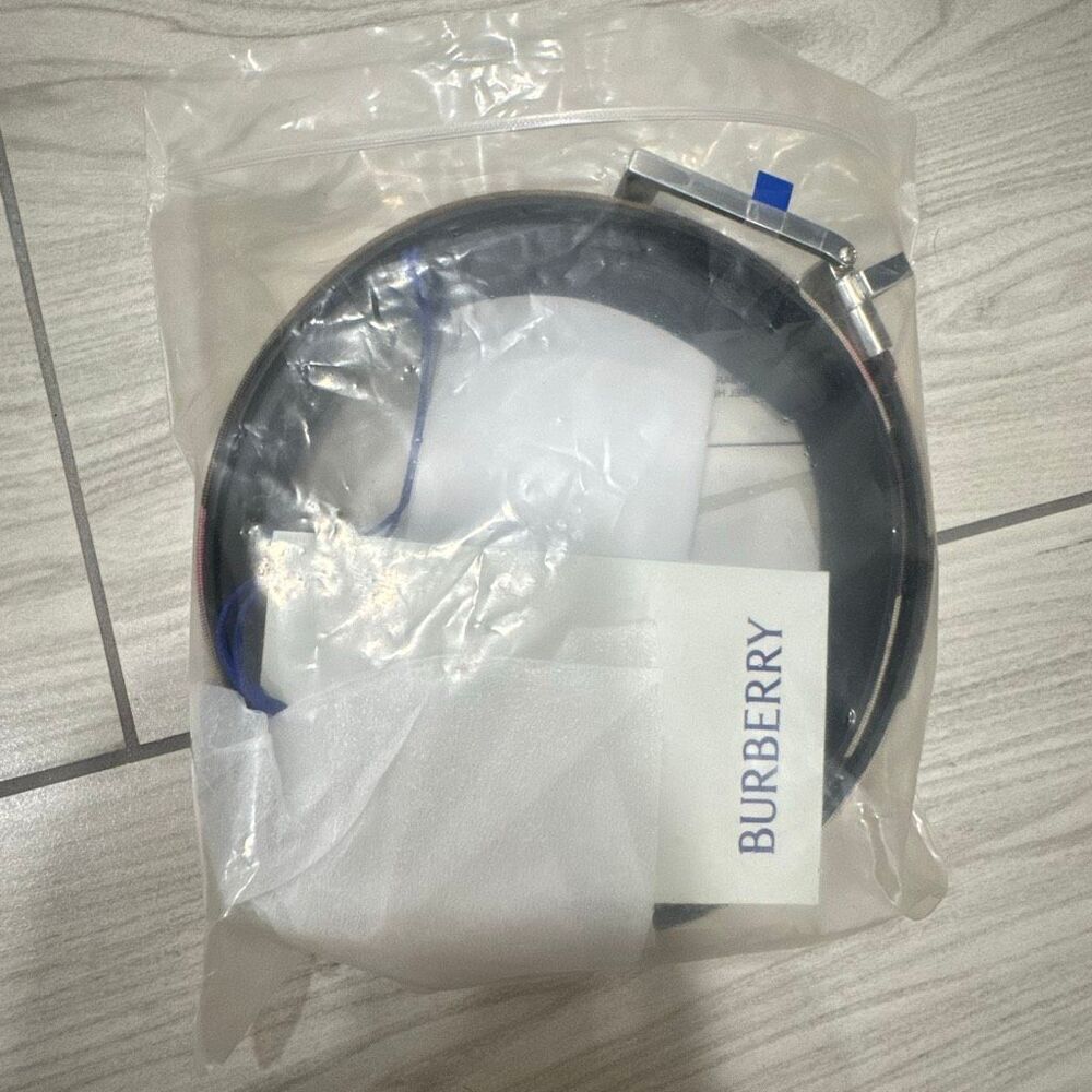 NWT men’s Burberry nova check belt size 32   80 cm comes with authentication pap - Picture 7 of 7